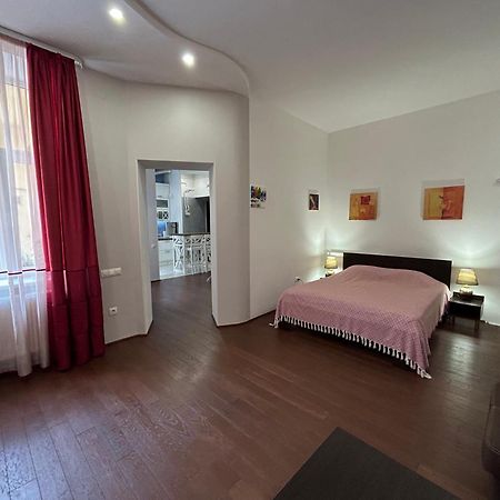 Modern Apartments In A Historical Place On Gorodotskaya Lviv Luaran gambar